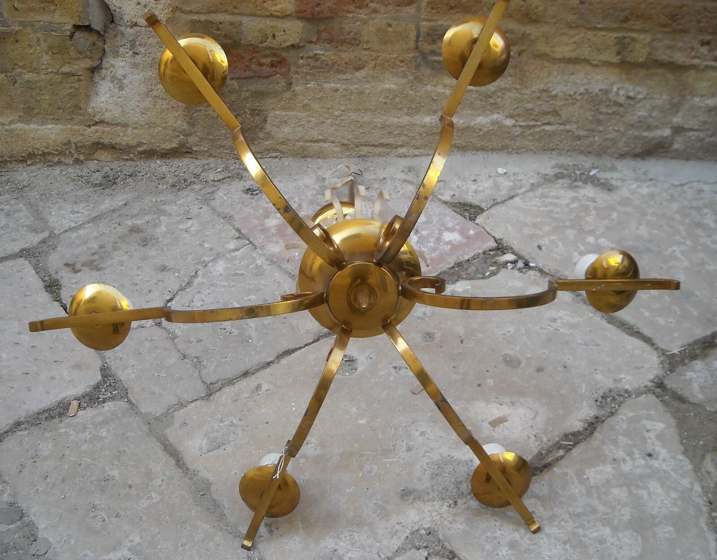 Lampadario Art Déco In Ottone Con Coppe In Vetro, Anni '30 '50