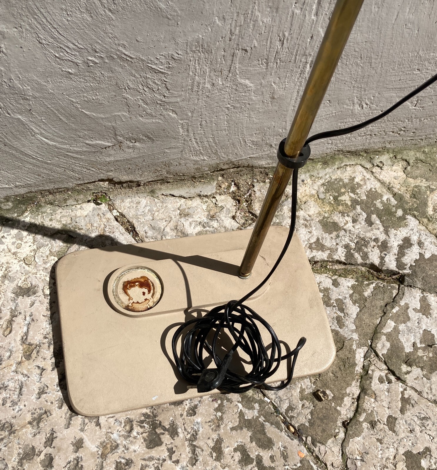 Lampada Da Terra Solaria, Studio Tecno Design Per Luci
