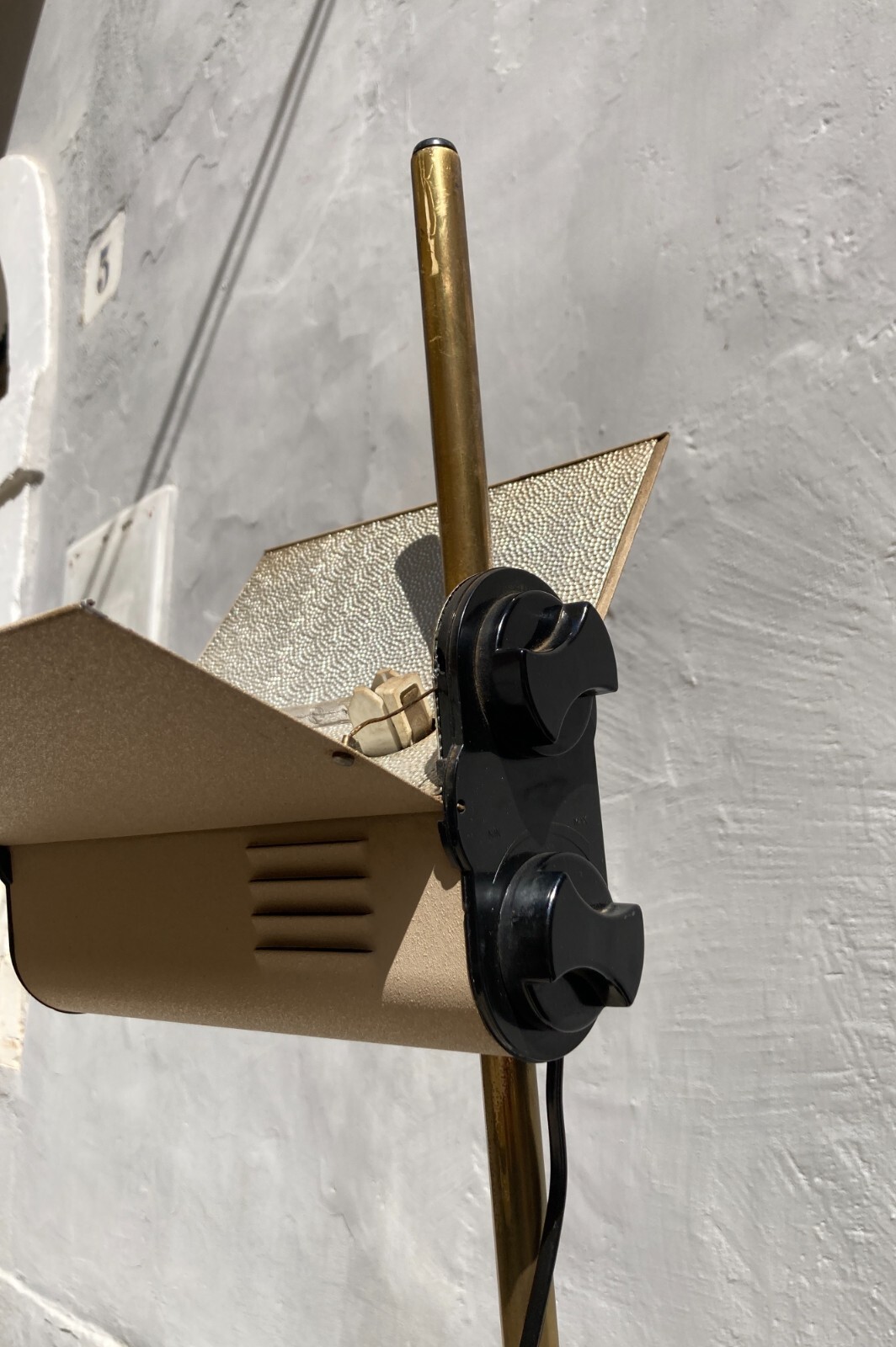 Lampada Da Terra Solaria, Studio Tecno Design Per Luci
