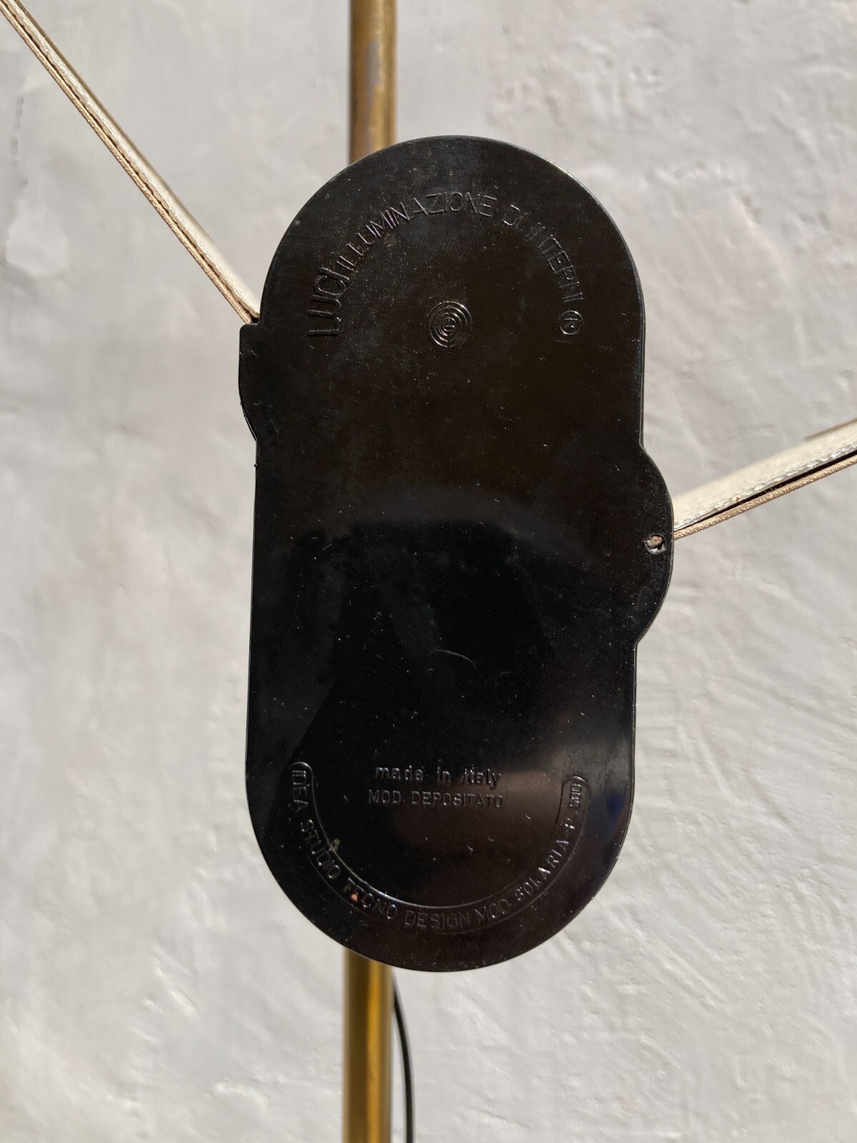 Lampada Da Terra Solaria, Studio Tecno Design Per Luci