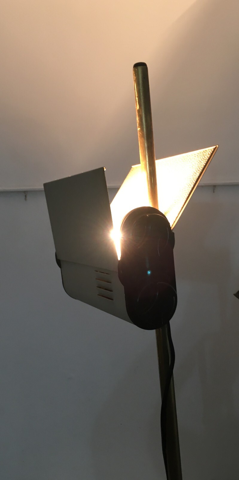 Lampada Da Terra Solaria, Studio Tecno Design Per Luci