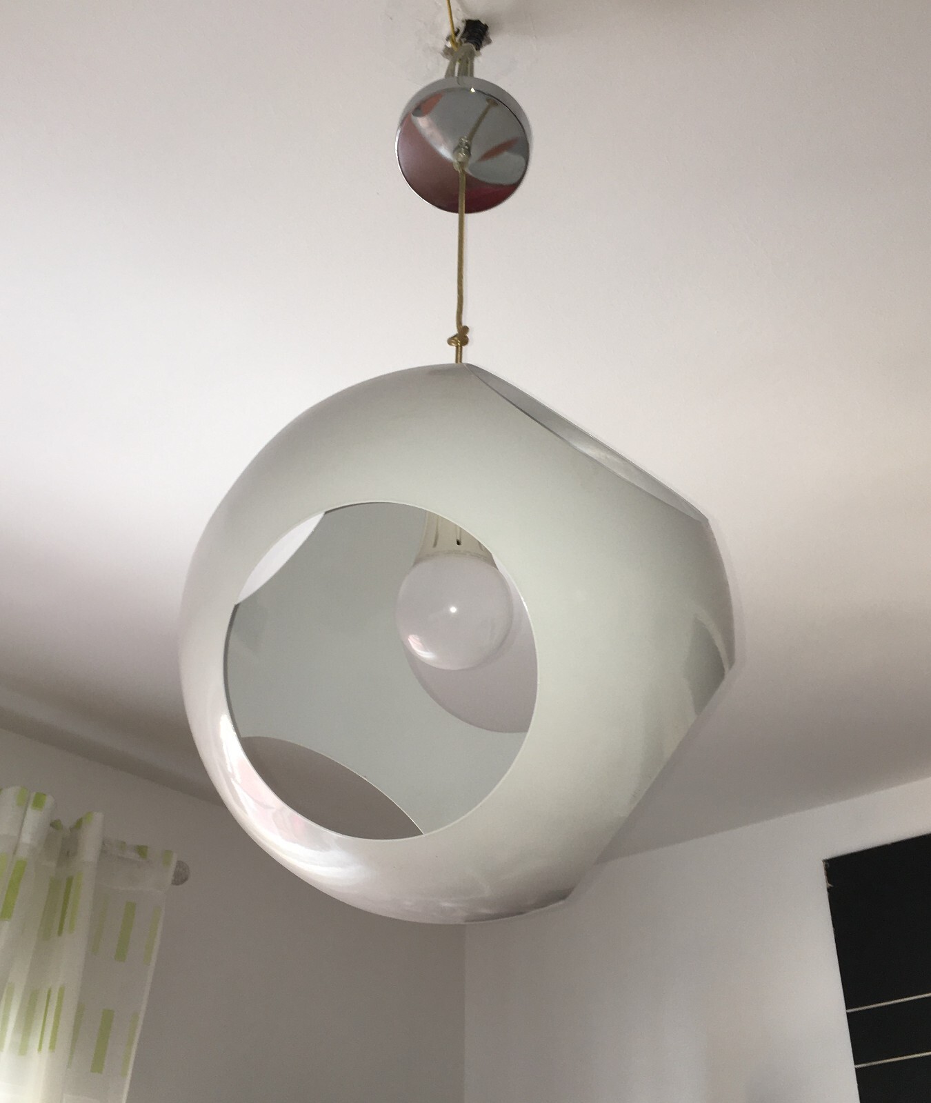 Lampada A Sospensione Sferica Space Age In Metallo Laccato