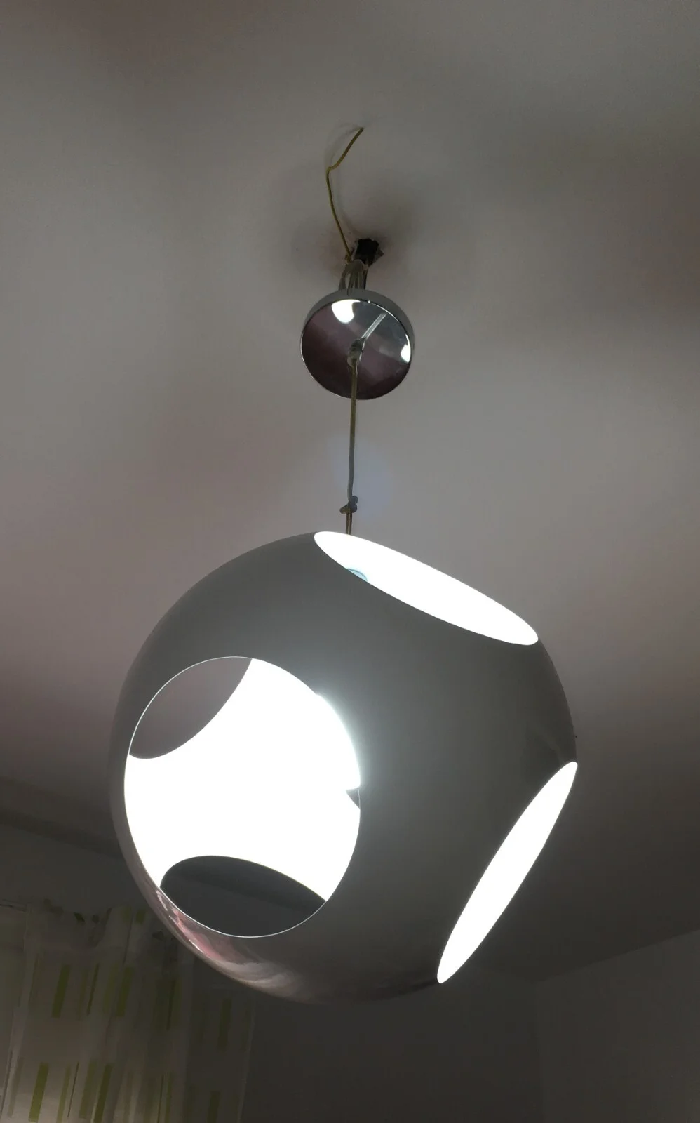 Spherical Space Age Pendant Lamp in Lacquered Metal