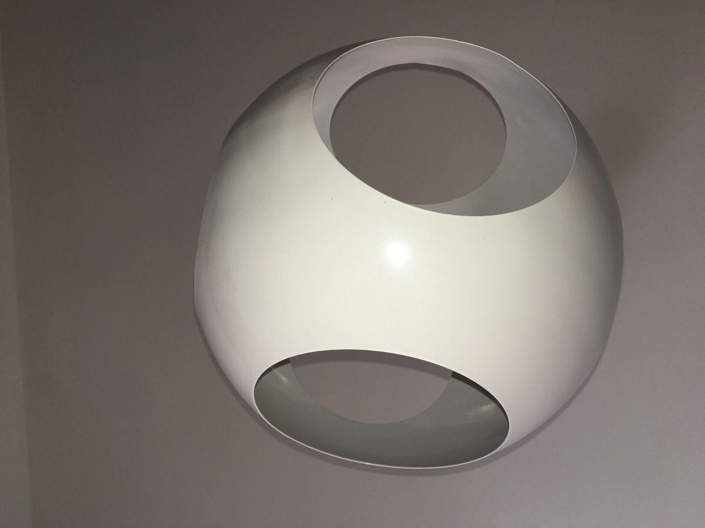 Lampada A Sospensione Sferica Space Age In Metallo Laccato