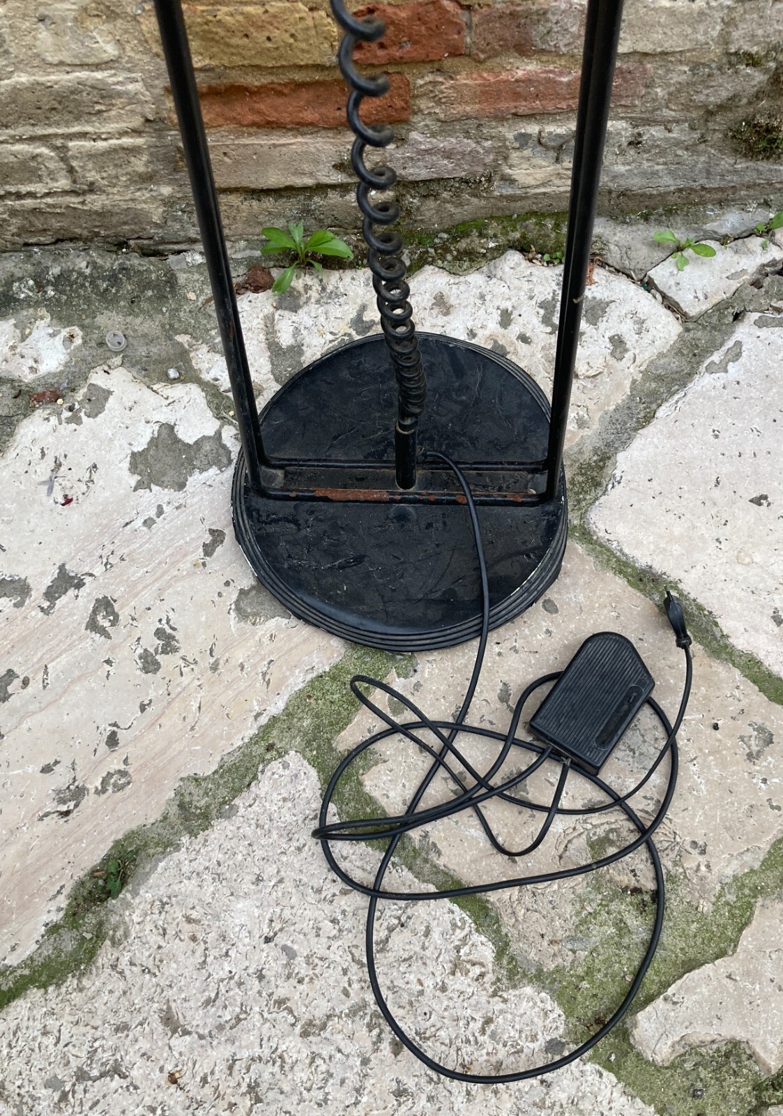 Lampada Da Terra Stilizzata   Piantana Decorativa Alogena