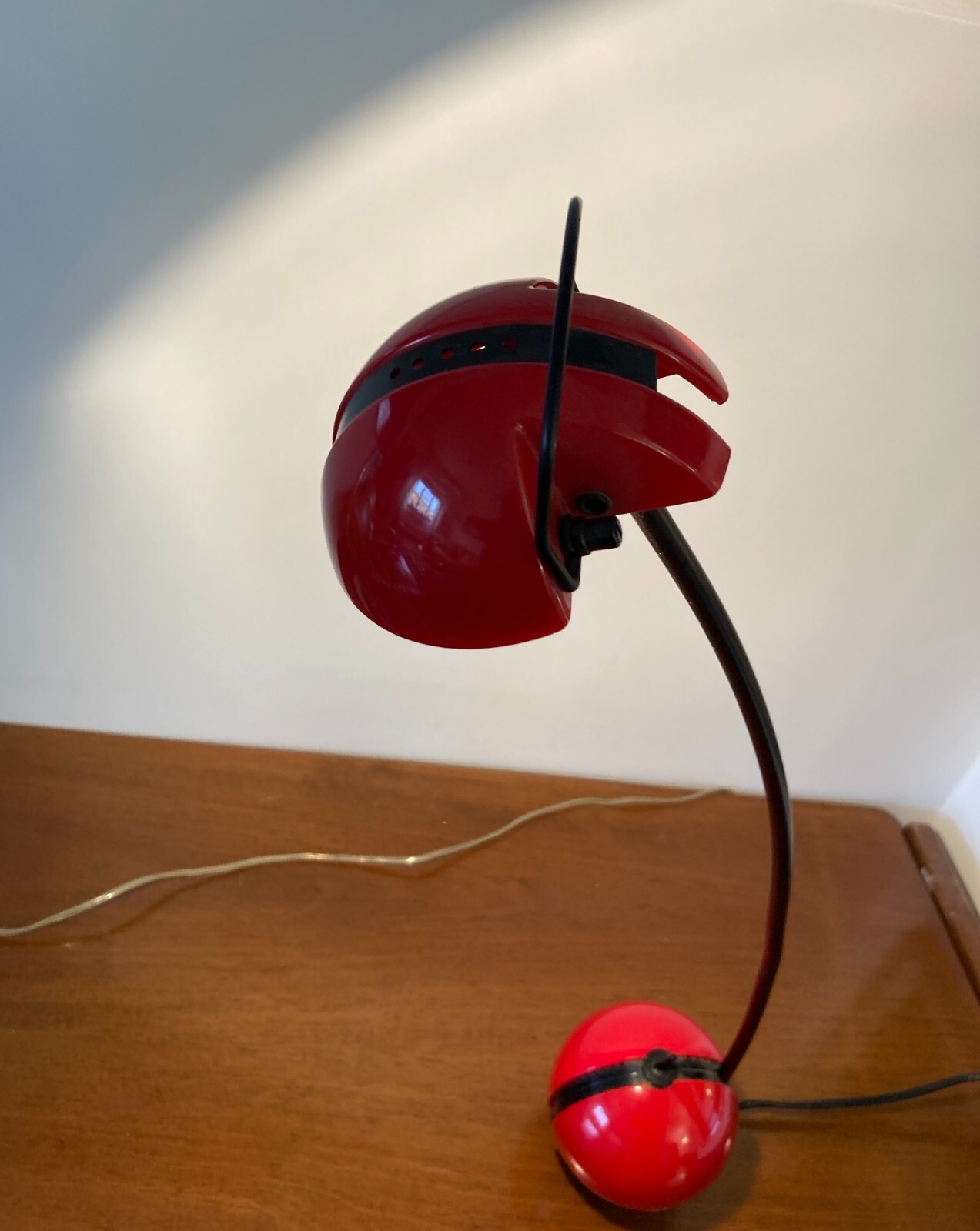 Lampada Alina Valenti   Modernariato   Design   Rossa   Non Funzionante