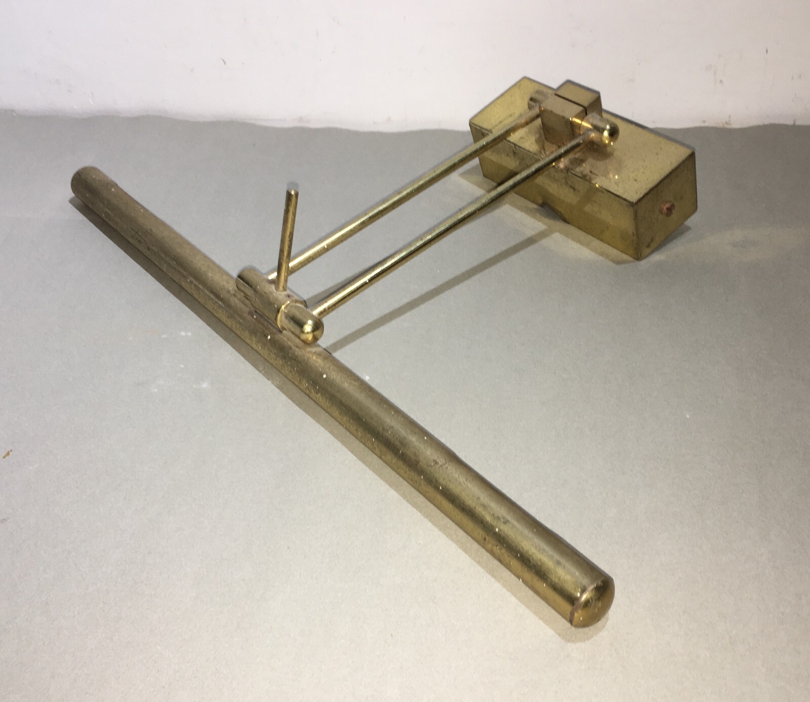 Modernariato, Design: Applique Per Illuminare Quadri, d'Epoca