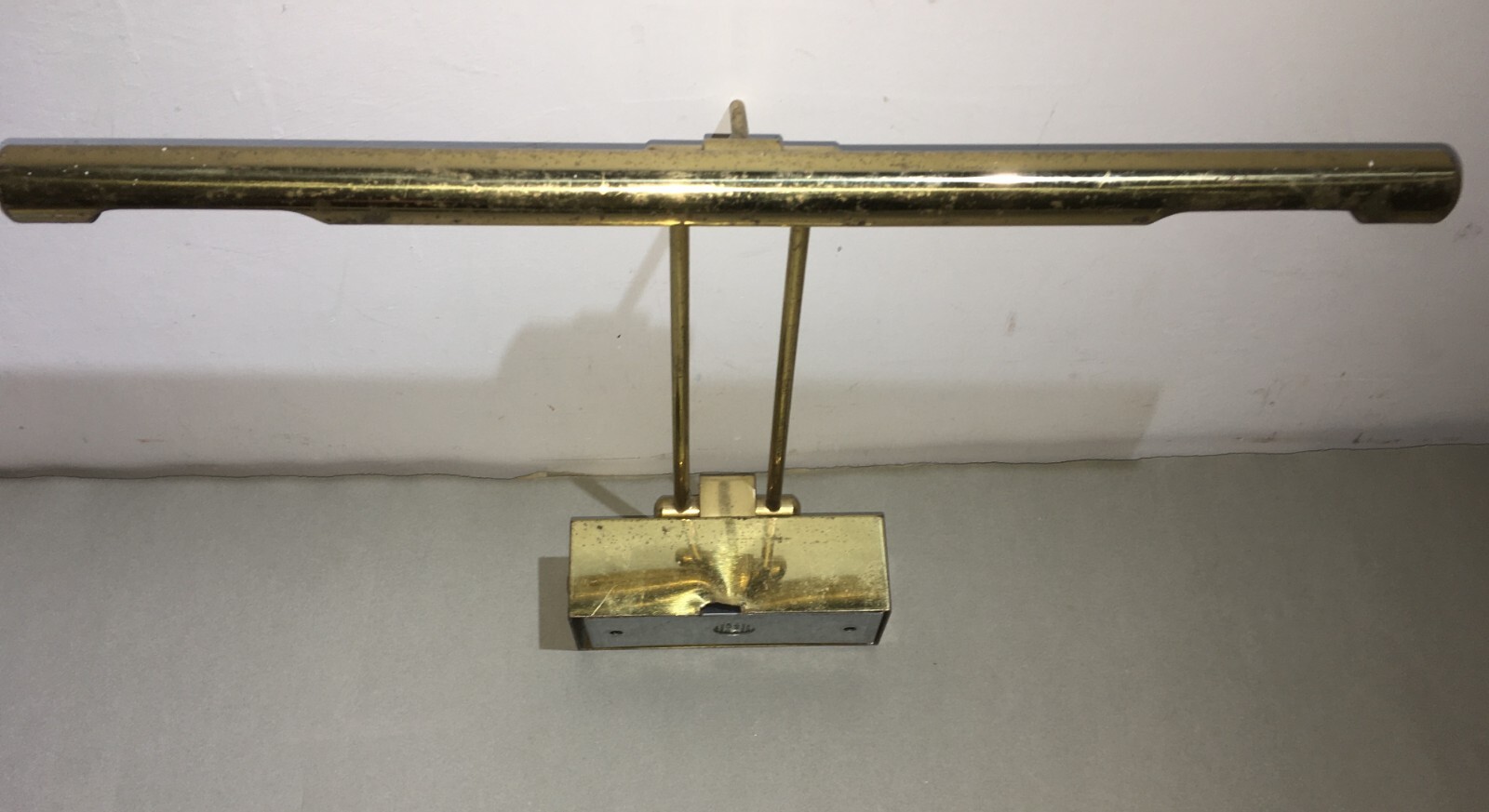 Modernariato, Design: Applique Per Illuminare Quadri, d'Epoca