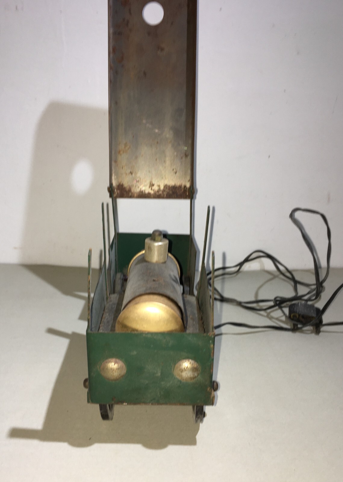 Lampada Da Tavolo A Forma Di Locomotiva A Vapore Con Stemma Sabaudo