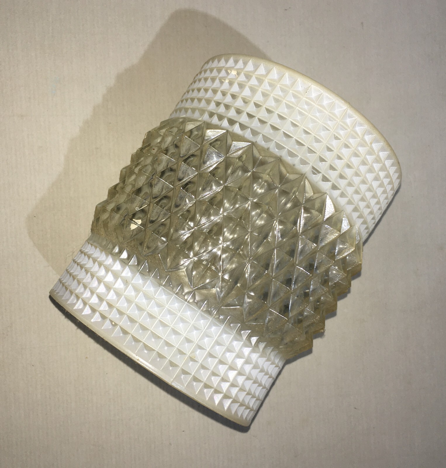 Modernariato, Design, Lampade: Coppa In Vetro Decorativa Con Decori In Rilievo