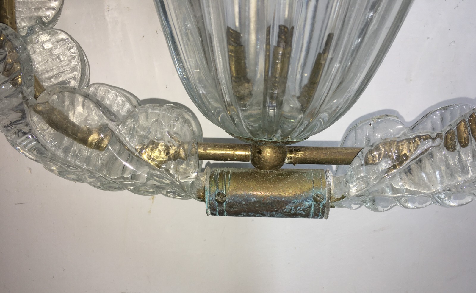 Lampada A Sospensione In Vetro Artistico Modellato E Ottone