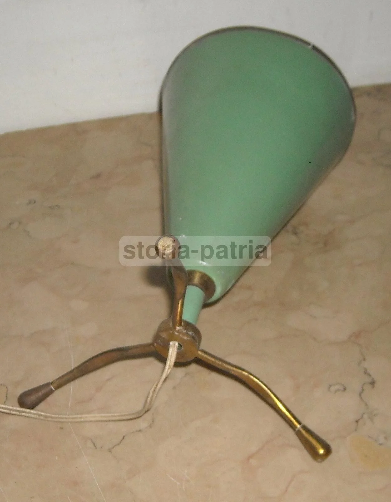 Modernism: Table Lamp in Green-Lacquered Metal, Mid-1900s