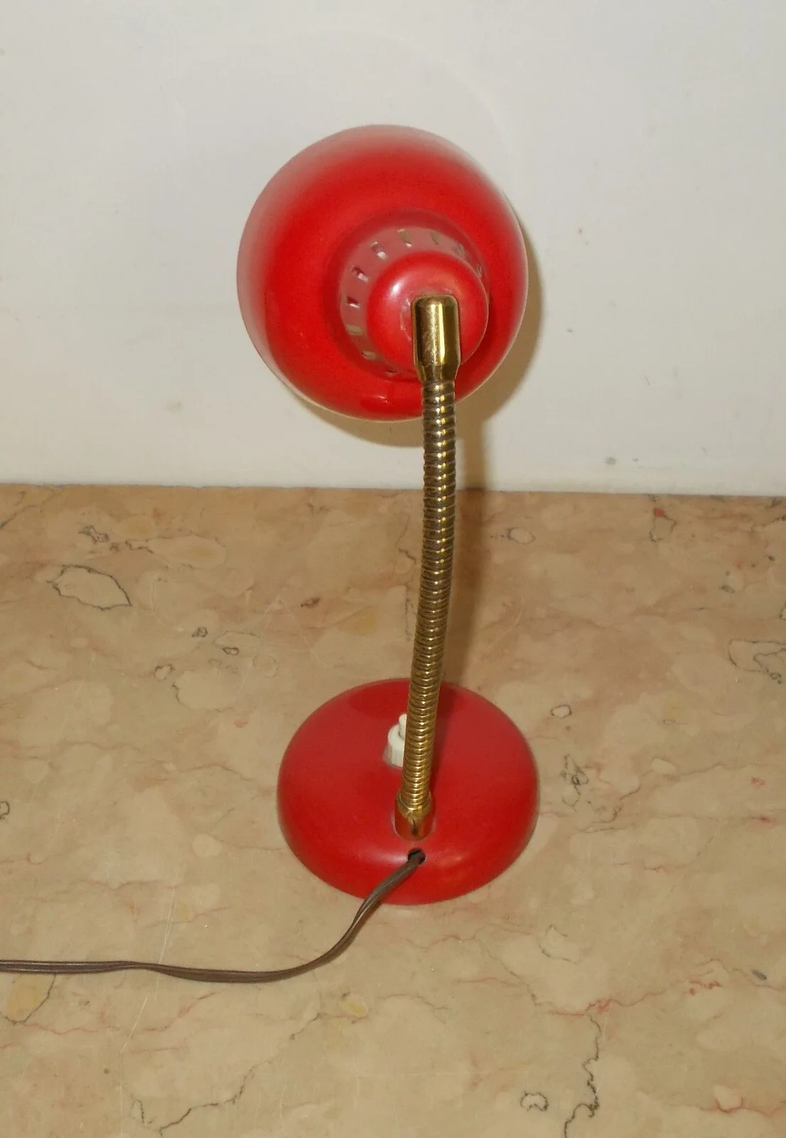 Mid-Century Modern, Design: Decorative Desk or Bedside Lamp in Red Plastic