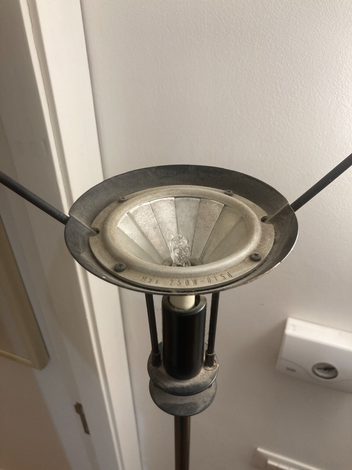 Lampada Da Terra Polifemo Di Carlo Forcolini Per Artemide