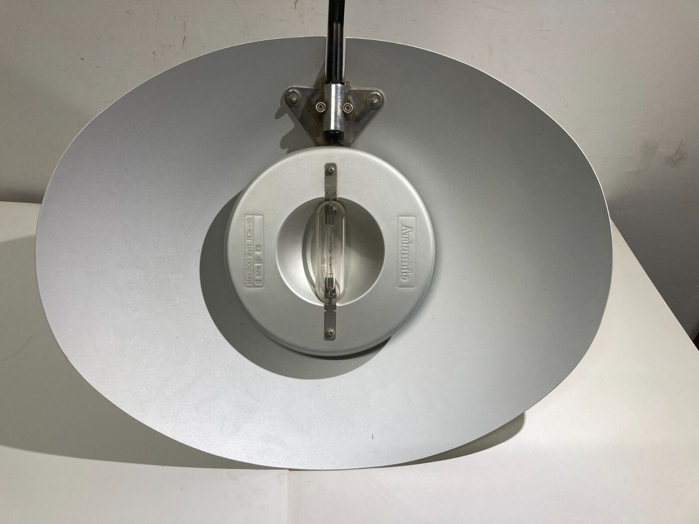 Lampada Da Parete O Soffitto Artemide Zen Di Ernesto Gismondi
