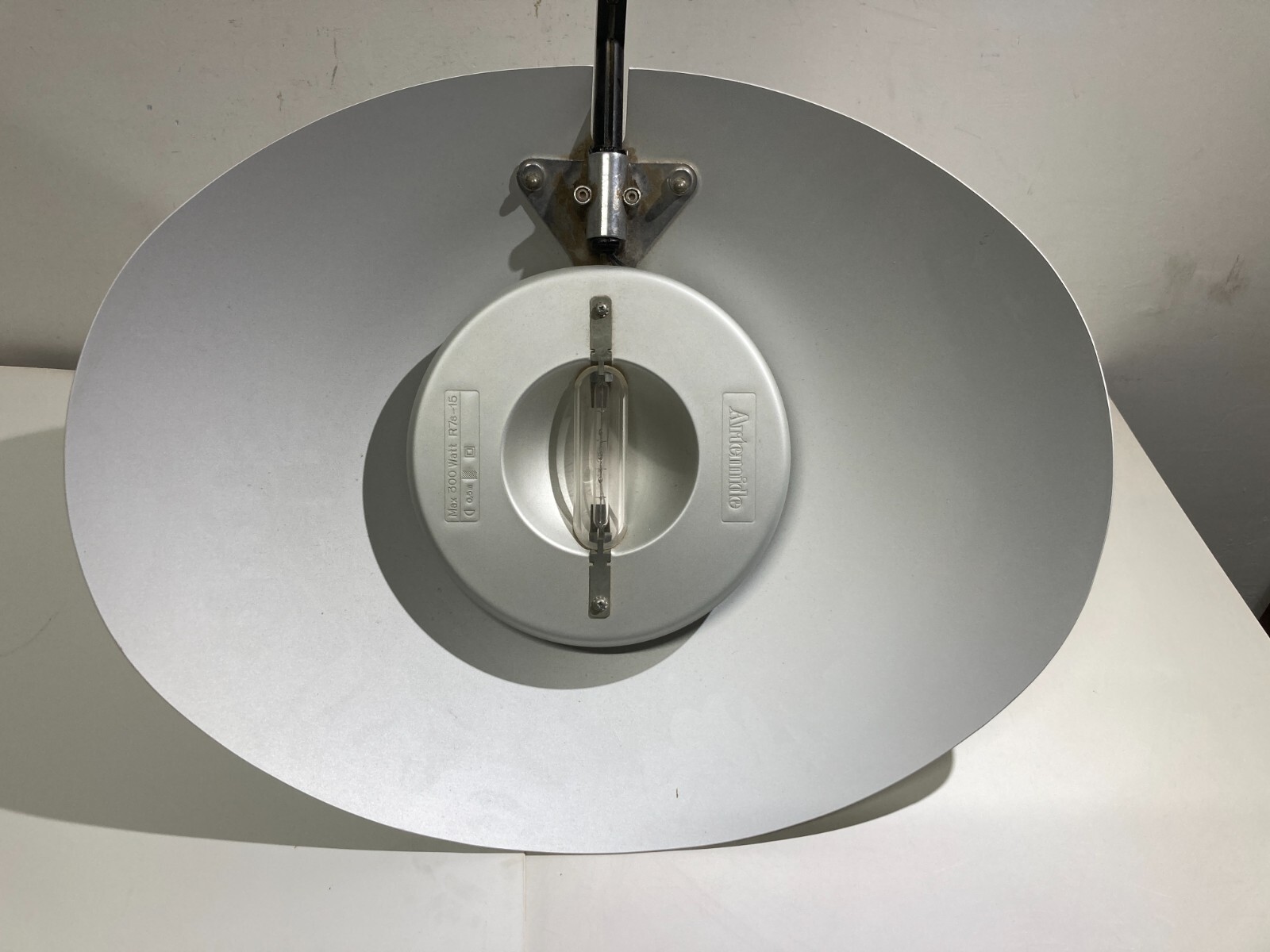 Lampada Da Parete O Soffitto Artemide Zen Di Ernesto Gismondi