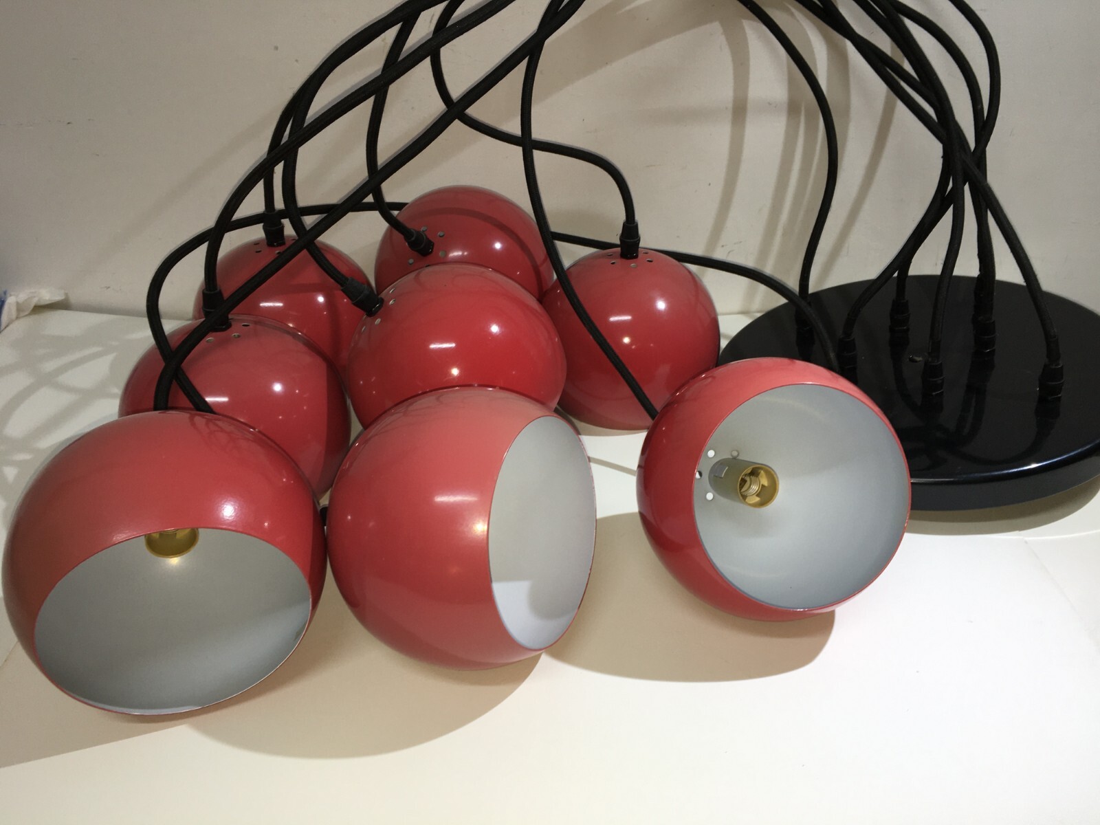 Lampadario Design A Sospensione Space Age Con Otto Globi Rossi