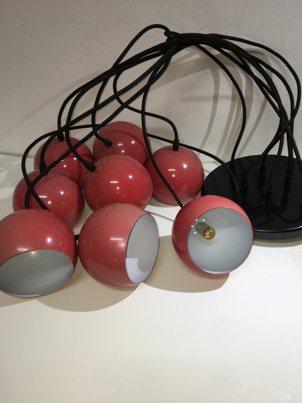Lampadario Design A Sospensione Space Age Con Otto Globi Rossi