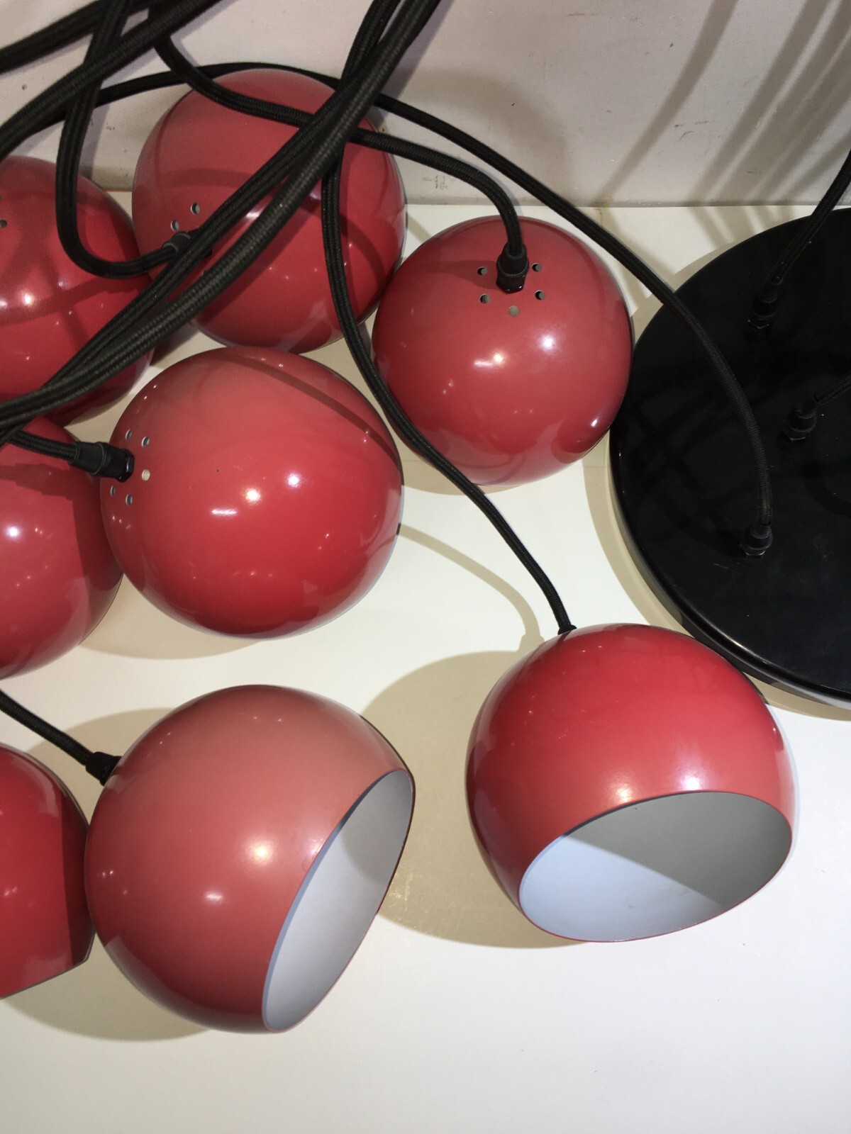 Lampadario Design A Sospensione Space Age Con Otto Globi Rossi