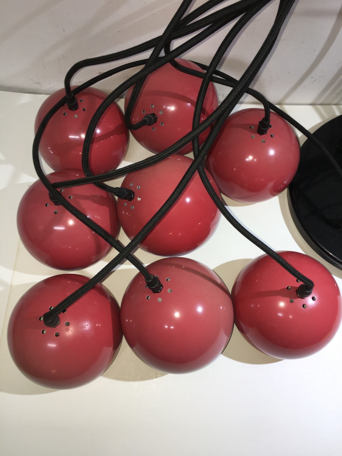 Lampadario Design A Sospensione Space Age Con Otto Globi Rossi
