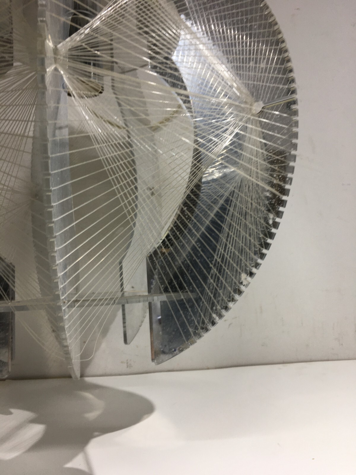 Illuminazione, Modernariato E Design: Suggestivo Lampadario Decorativo