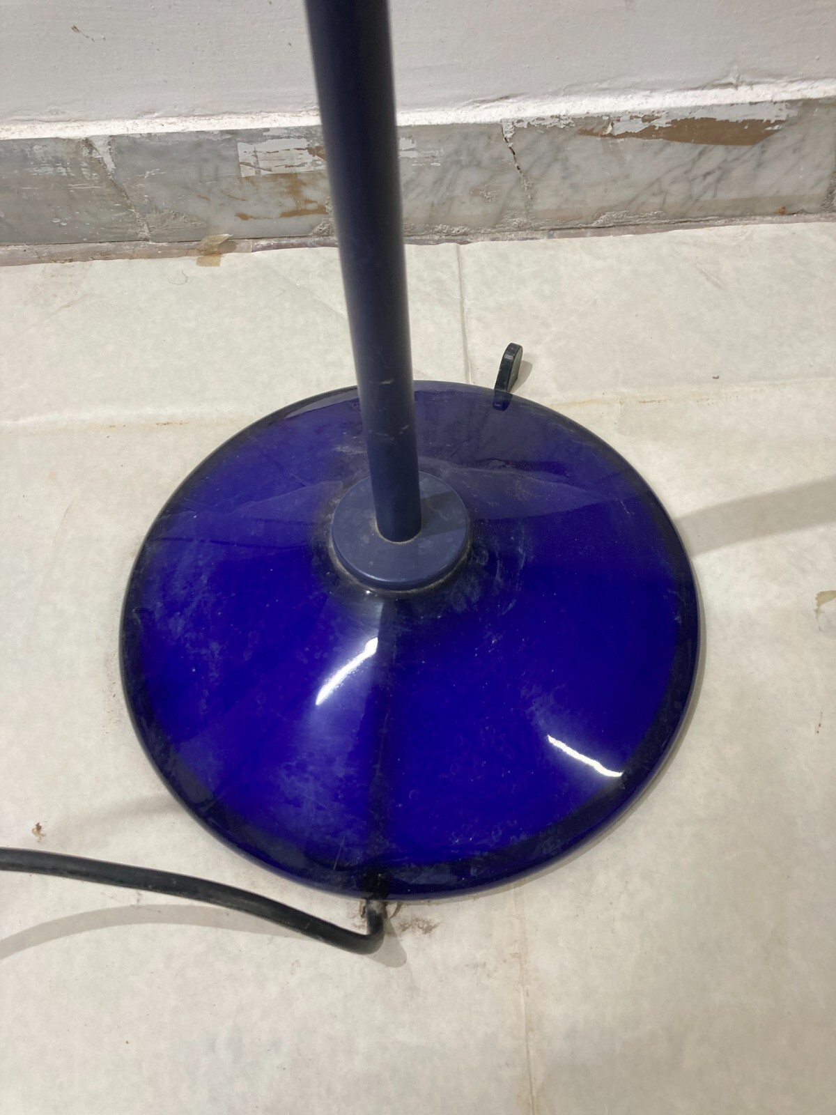 Lampada Da Pavimento Arteluce, Modernariato
