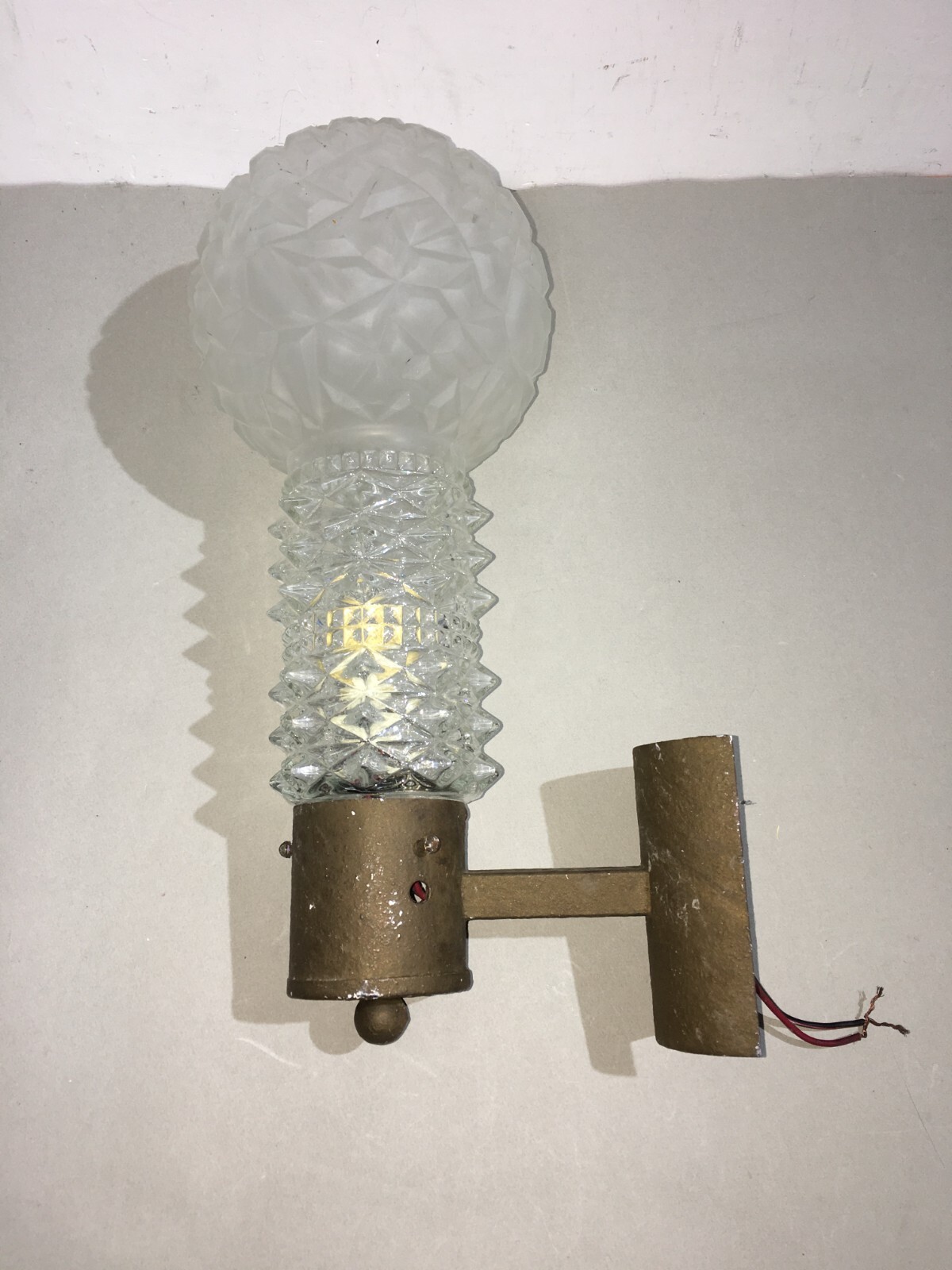 Lampada Da Muro Antica Con Decori Floreali In Stile Liberty