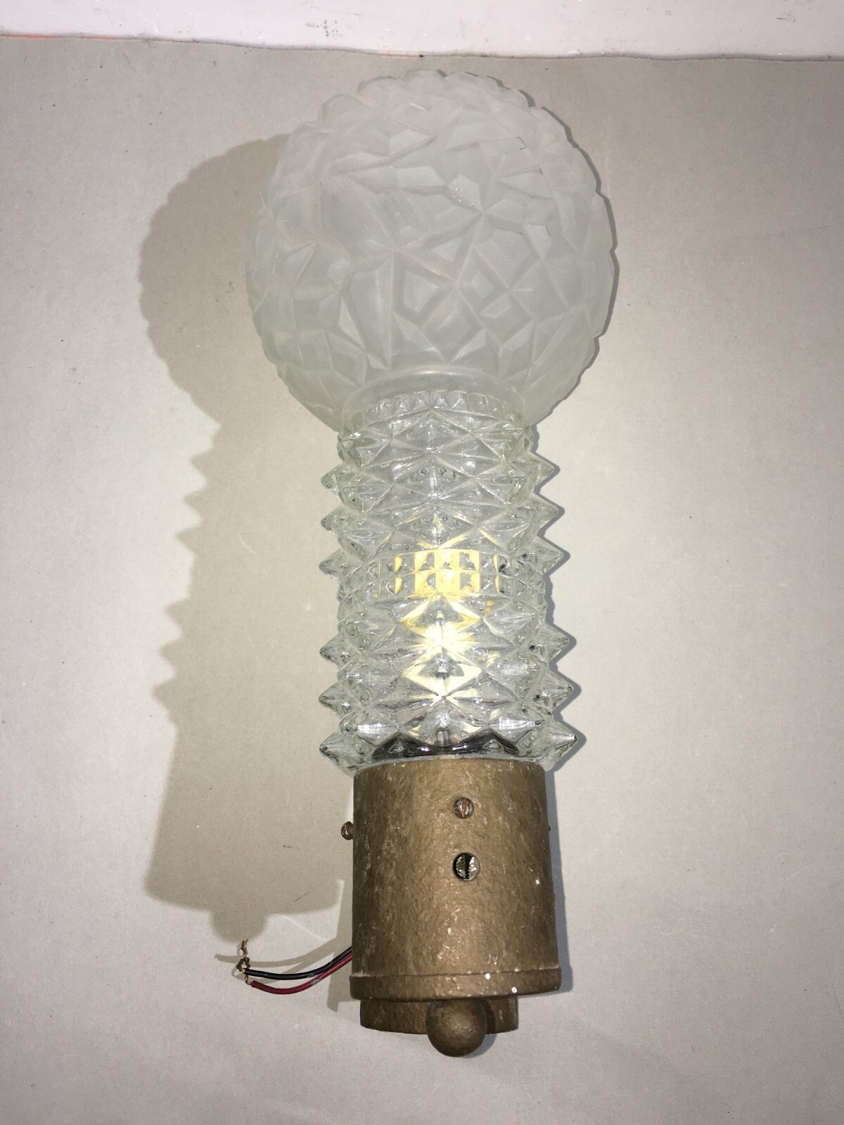 Lampada Da Muro Antica Con Decori Floreali In Stile Liberty