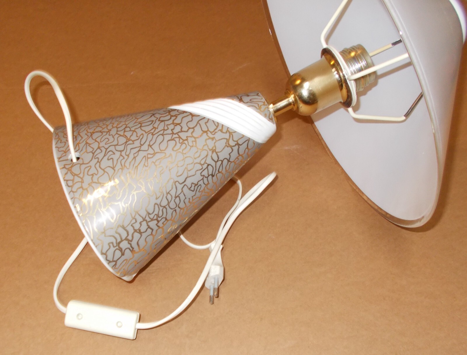 Lampada Da Tavolo Decorativa In Ceramica E Vetro, Carpiè (Nove)