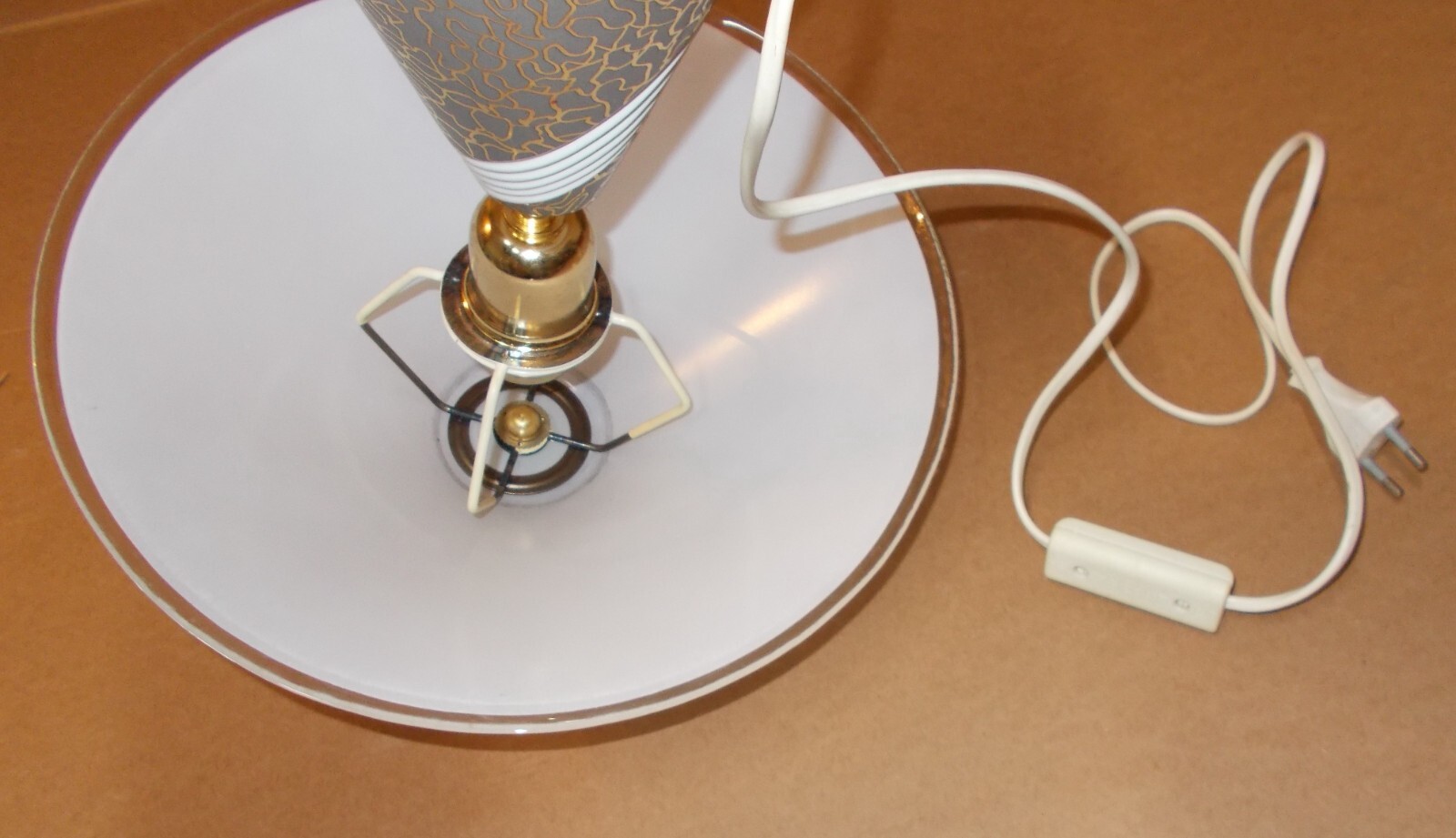 Lampada Da Tavolo Decorativa In Ceramica E Vetro, Carpiè (Nove)
