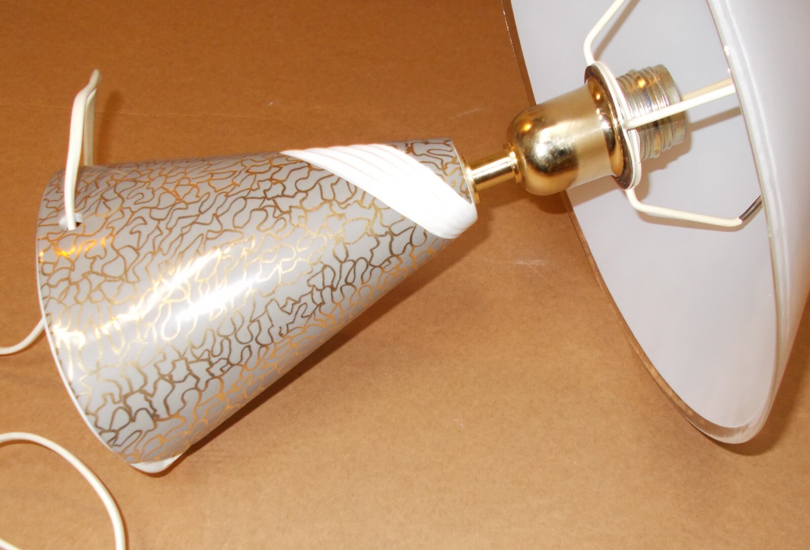Lampada Da Tavolo Decorativa In Ceramica E Vetro, Carpiè (Nove)