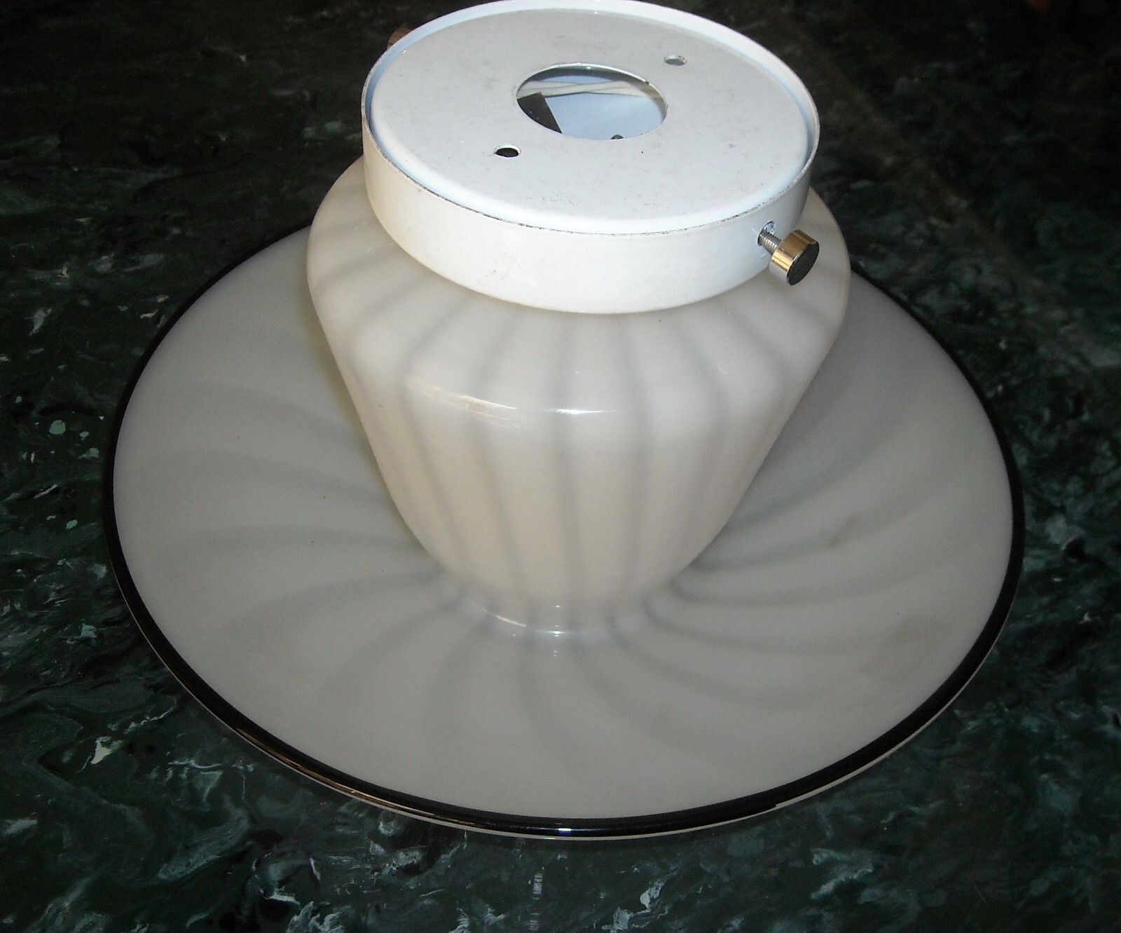 Sobria Ed Elegante Lampada Da Tavolo O Applique In Vetro Di Murano, Design Inusuale
