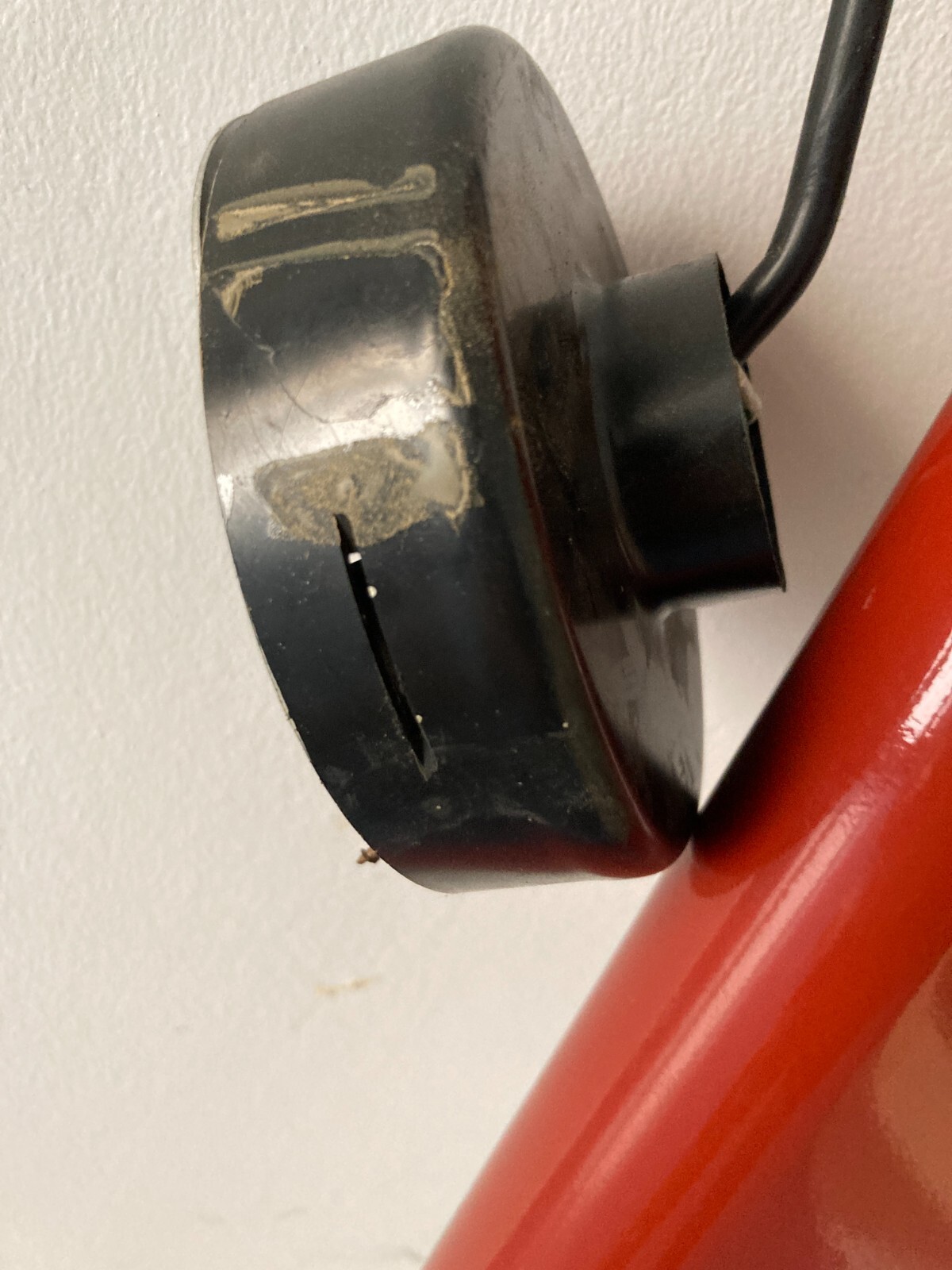 Design Illuminazione: Lampada Artemide Aton Barra. Design Ernesto Gismondi. Anni '80