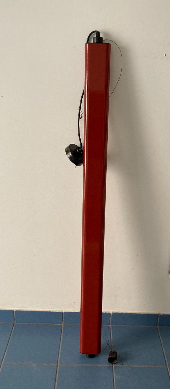 Design Illuminazione: Lampada Artemide Aton Barra. Design Ernesto Gismondi. Anni '80