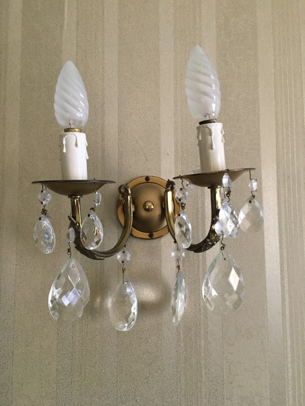 Applique Decorativa Con Prismi In Ottone E Vetro, Metà Del '900