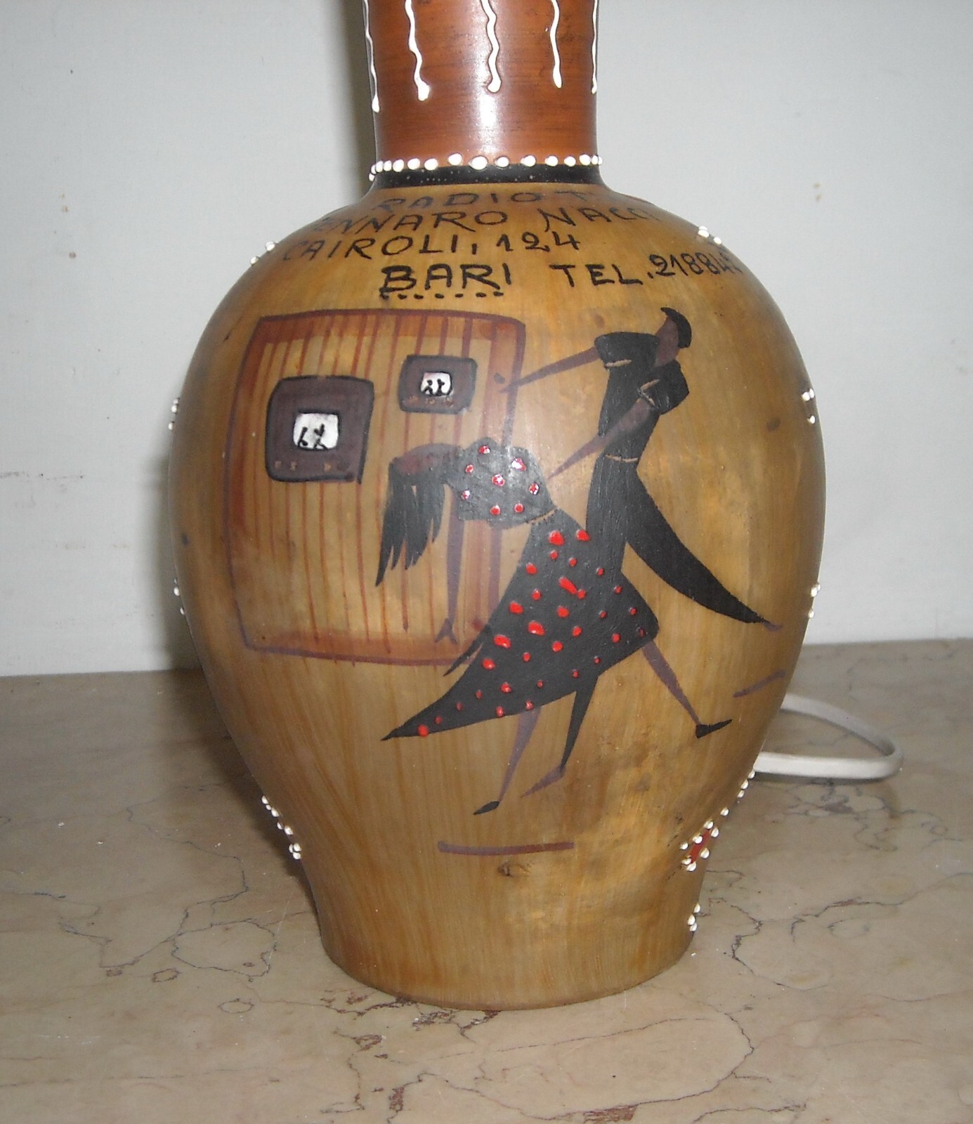 Puglia, Bari. Lampada Pubblicitaria Radio TV Gennaro Nacci. Ceramica Santucci.