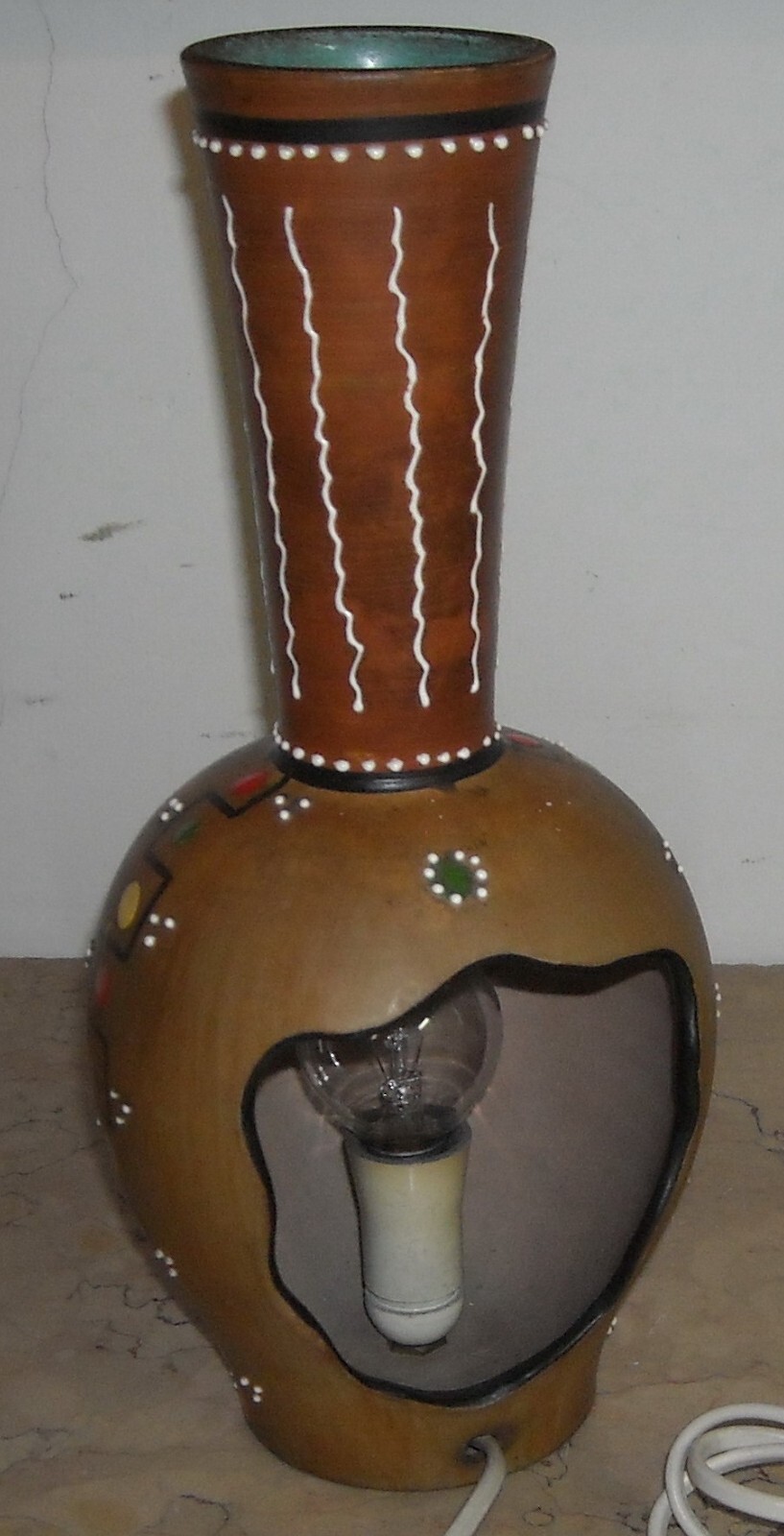 Puglia, Bari. Lampada Pubblicitaria Radio TV Gennaro Nacci. Ceramica Santucci.