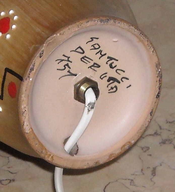 Puglia, Bari. Lampada Pubblicitaria Radio TV Gennaro Nacci. Ceramica Santucci.