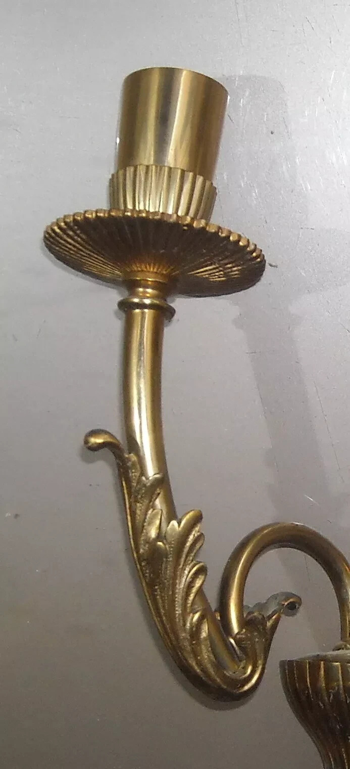 Lampada d'Epoca Con Decoro Artistico: Applique Dorata A Due Luci