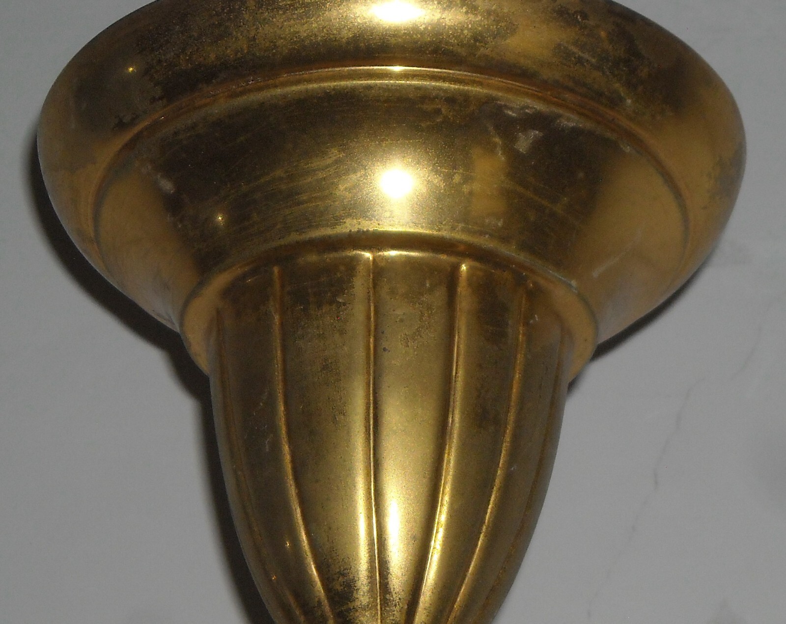 Lampadario d'Epoca In Metallo Dorato Di Design Modernariato