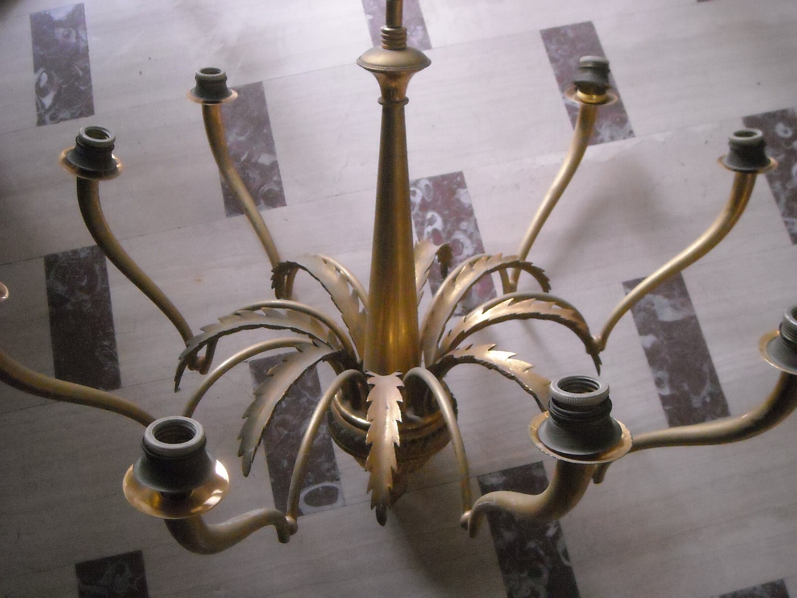 Lampadario d'Epoca In Metallo Dorato Di Design Modernariato