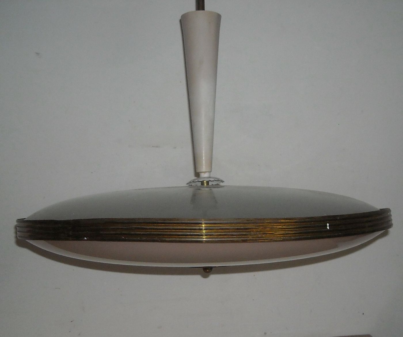 Lampadario d'Epoca In Vetro E Metallo Di Gusto Spaziale, Anni '50 '60