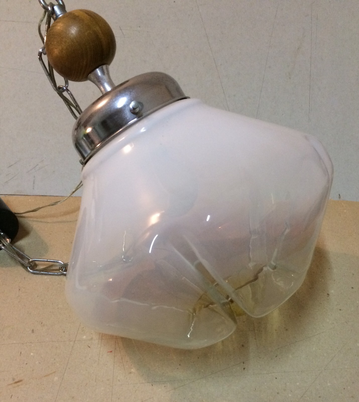 Lampadario A Sospensione In Vetro Introflesso Decorativo, Modernariato E Design
