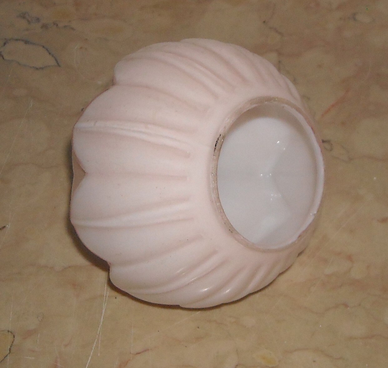 Coppa Per Lampada O Lampadario In Vetro Opalescente Rosa