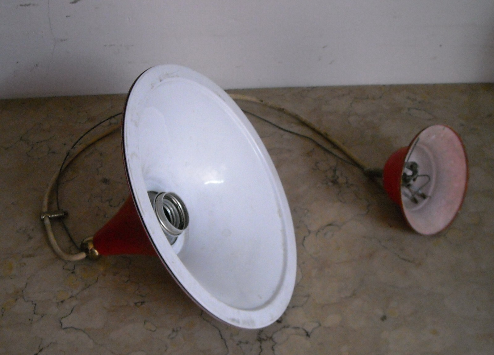 Modernariato: Lampadario Di Design Rosso, Lampada d'Epoca