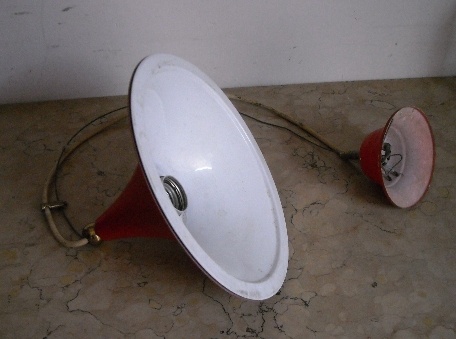 Modernariato: Lampadario Di Design Rosso, Lampada d'Epoca