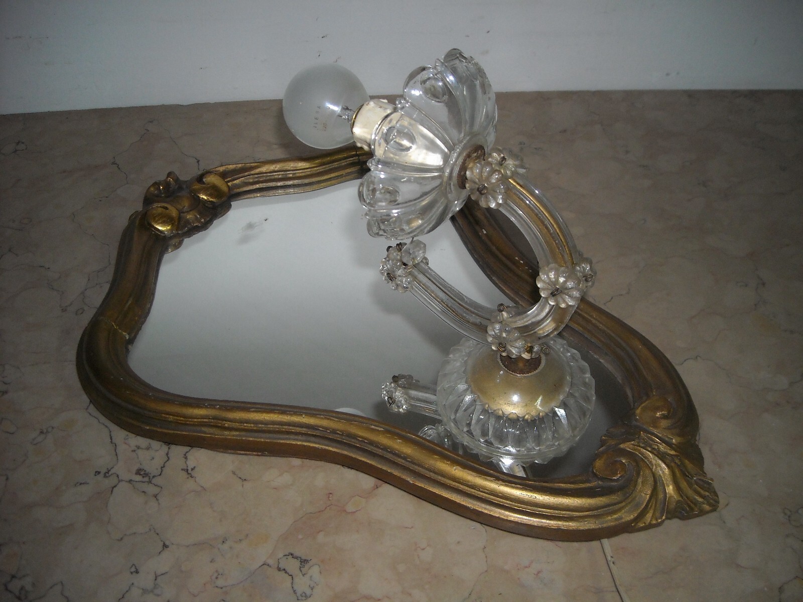 Specchiera Decorativa Con Lampada Applique E Vetro d'Epoca