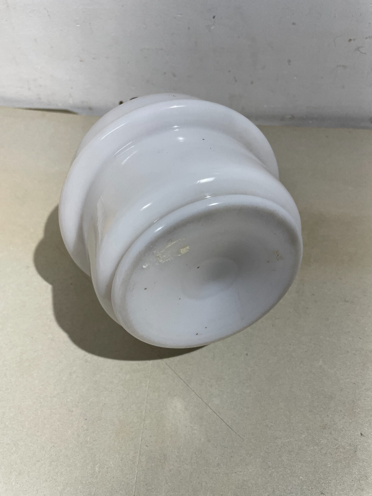 Lampada Antica In Vetro Opaline Bianco Kosmos Brenner