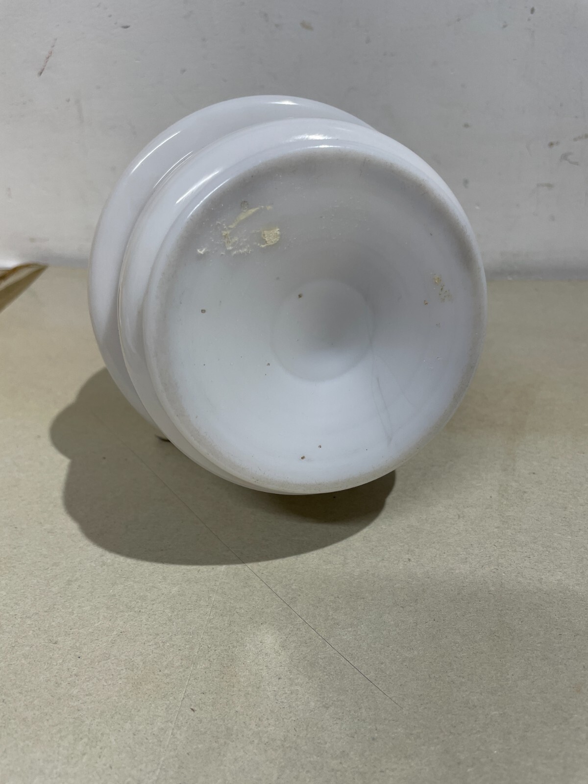 Lampada Antica In Vetro Opaline Bianco Kosmos Brenner