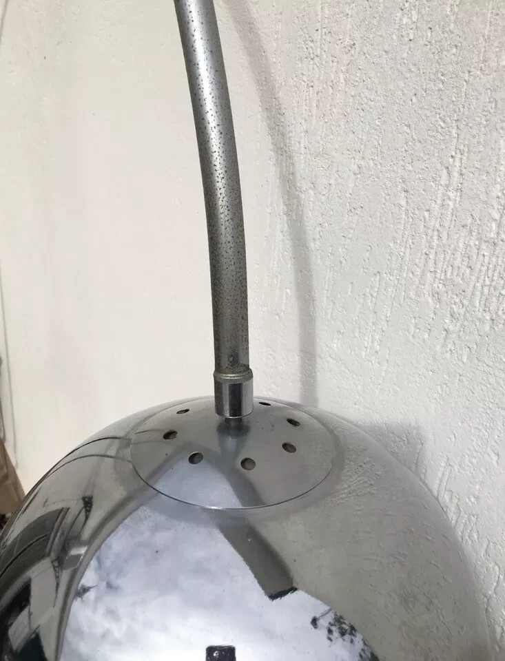 Lampada Ad Arco Cromata Con Base In Marmo